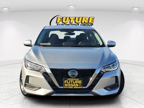 Used 2023 Nissan Sentra SV image 2