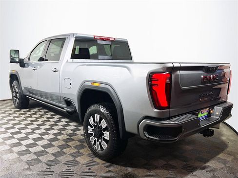 New 2026 GMC Sierra 2500 Denali w/ Denali Reserve Package image 6