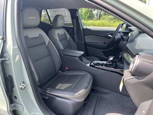 New 2025 Chevrolet Trax ACTIV w/ Driver Confidence Package image 29
