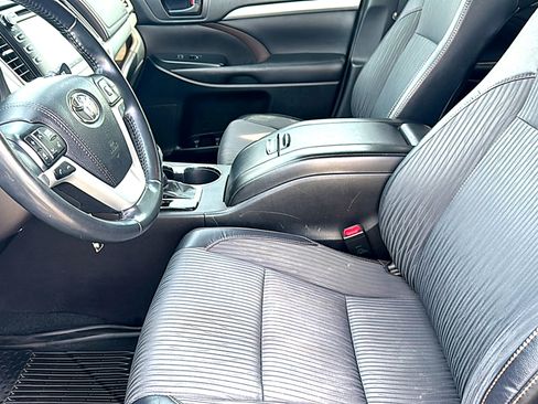 Used 2018 Toyota Highlander Plus image 13