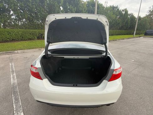 Used 2017 Toyota Camry SE image 34