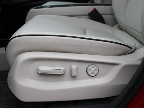 New 2026 Honda Odyssey Touring image 16