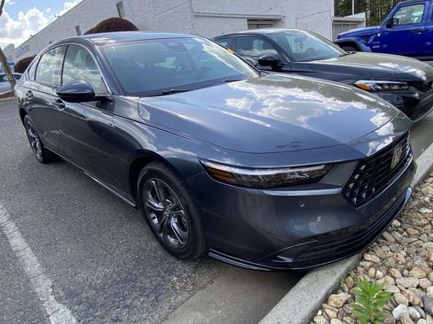 Used 2024 Honda Accord EX-L image 3