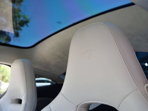 Used 2023 McLaren GT RWD image 21