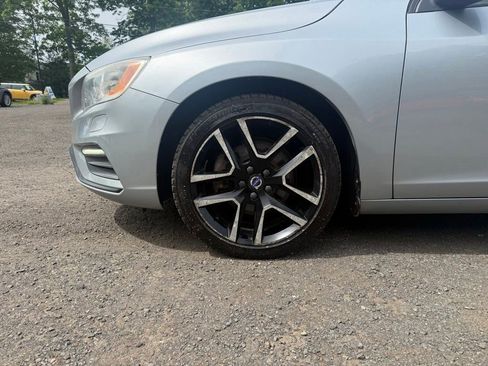 Used 2017 Volvo S60 T5 Dynamic FWD image 30
