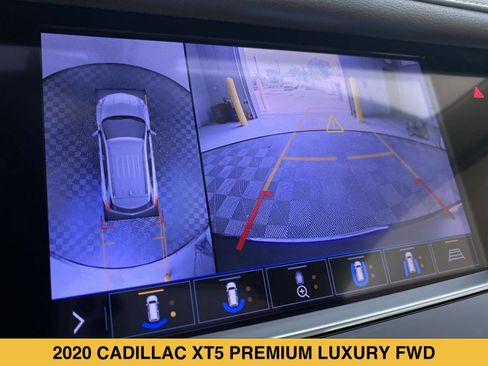 Used 2020 Cadillac XT5 Premium Luxury FWD image 7