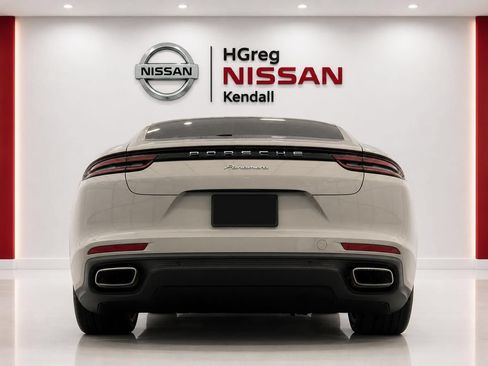 Used 2018 Porsche Panamera w/ Premium Package Plus RWD image 8