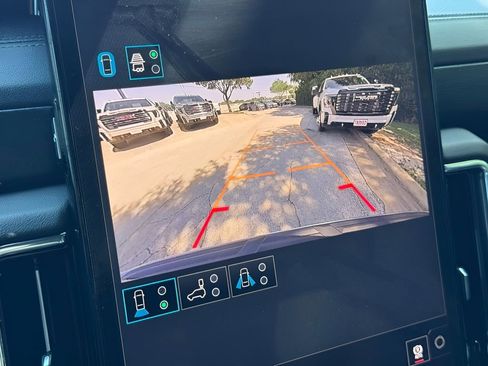New 2026 GMC Yukon Denali w/ Sun & Power Step Package AWD/4WD image 23