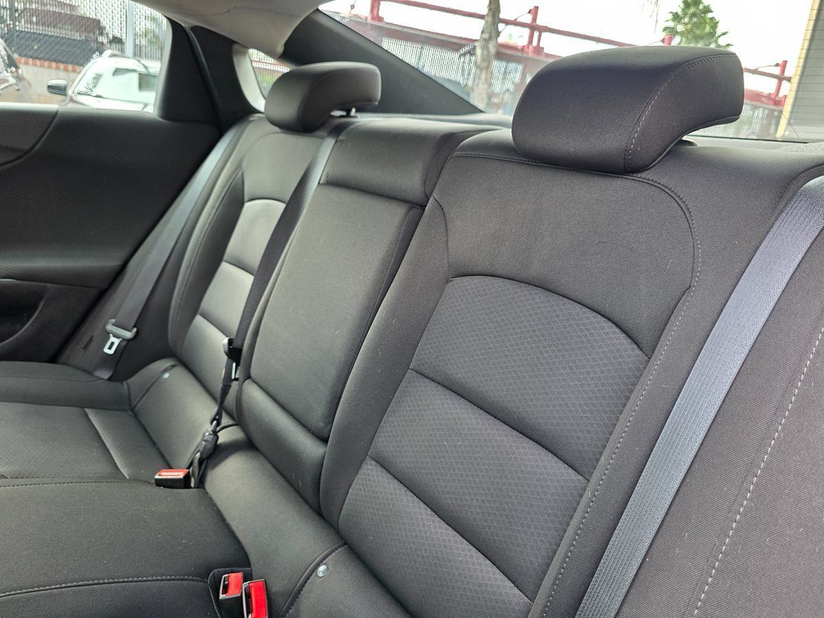 Used 2018 Chevrolet Malibu LS FWD image 24