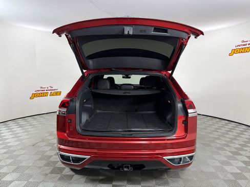 Used 2022 Volkswagen Atlas Cross Sport SEL R-Line image 5