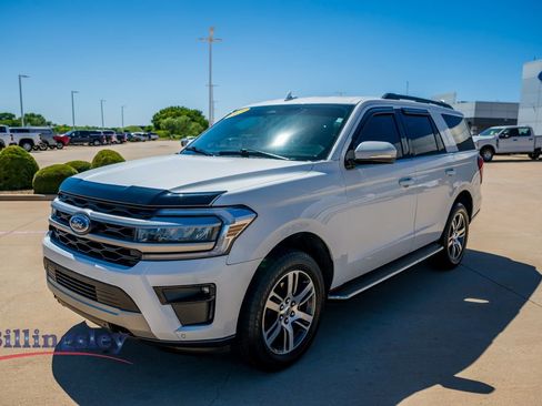 Certified 2023 Ford Expedition XLT AWD/4WD image 3