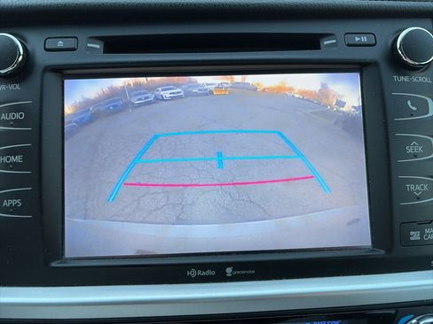 Used 2015 Toyota Highlander XLE image 14