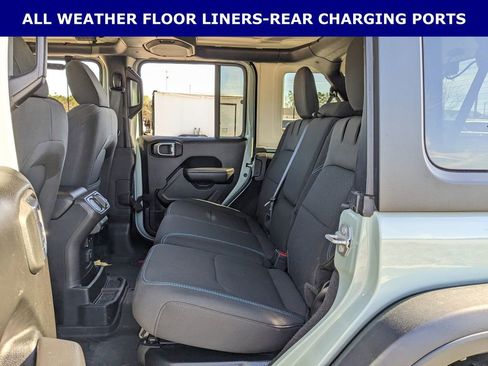 Used 2023 Jeep Wrangler Unlimited Rubicon 4xe image 16
