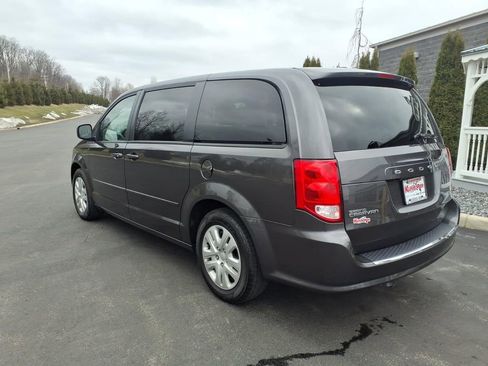 Used 2017 Dodge Grand Caravan SE w/ Power Window Group FWD image 3