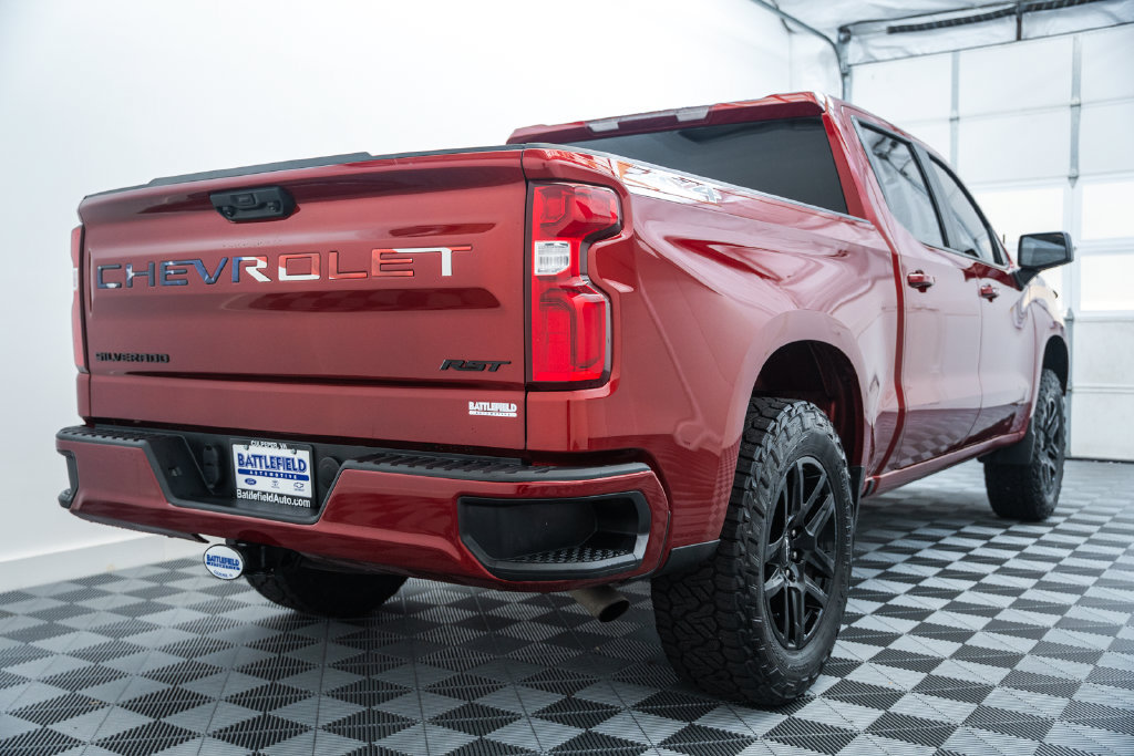 Used 2024 Chevrolet Silverado 1500 RST w/ LPO, Dark Essentials Package AWD/4WD image 5