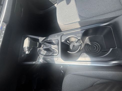 Used 2025 Kia K4 LXS image 41