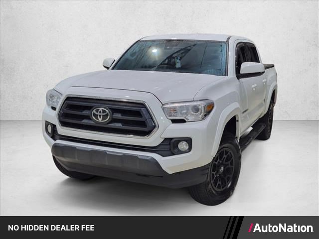 Certified 2022 Toyota Tacoma SR5 AWD/4WD image 1