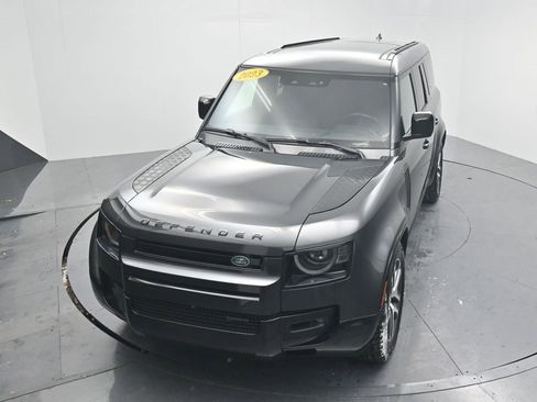Used 2023 Land Rover Defender 130 X-Dynamic SE image 41
