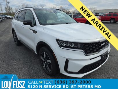 Used 2023 Kia Sorento S w/ Panoramic Sunroof Package