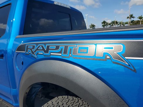 Used 2019 Ford F150 Raptor w/ Equipment Group 802A Luxury image 9