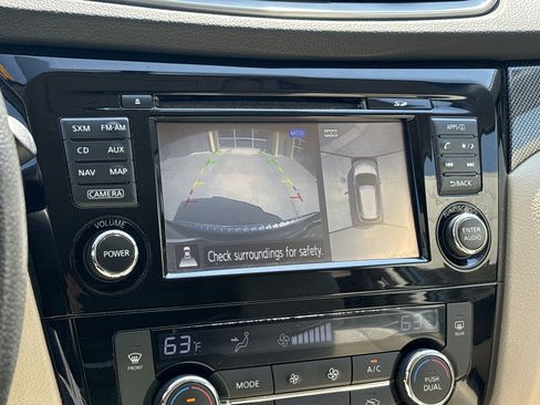 Used 2016 Nissan Rogue SL w/ SL Premium Package AWD/4WD image 25