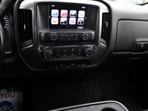 Used 2018 Chevrolet Silverado 1500 LT image 22