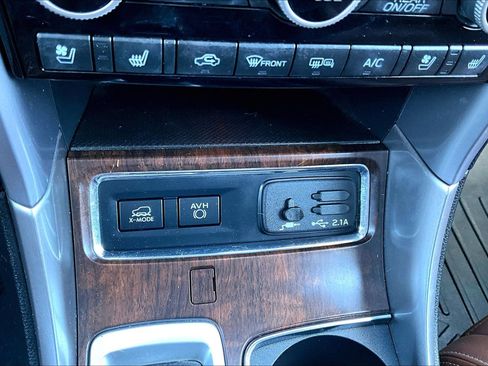 Used 2019 Subaru Ascent Touring image 31