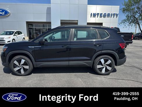 Used 2024 Volkswagen Taos S AWD/4WD image 1
