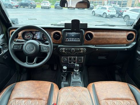 Used 2023 Jeep Gladiator Sport AWD/4WD image 41