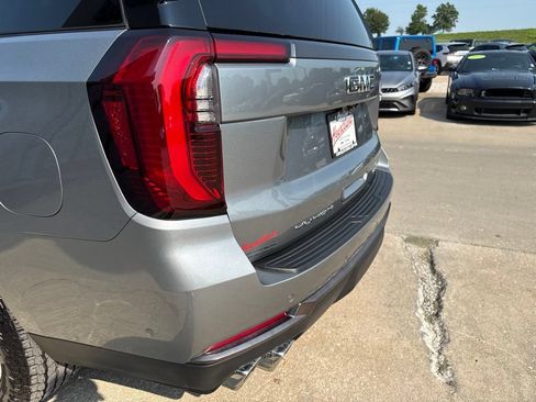 Used 2026 GMC Yukon AT4 Ultimate AWD/4WD image 25