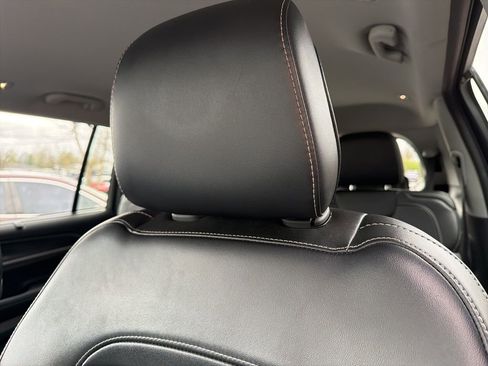 Used 2023 Jeep Grand Cherokee L Limited w/ Luxury Tech Group II image 27