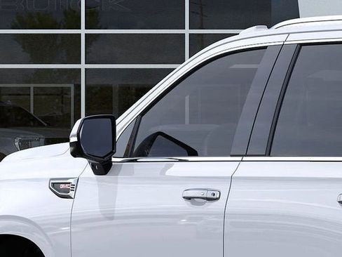 New 2026 GMC Yukon Denali w/ Denali Reserve Package image 12