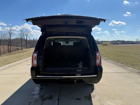Used 2016 GMC Yukon XL Denali w/ Open Road Package image 5