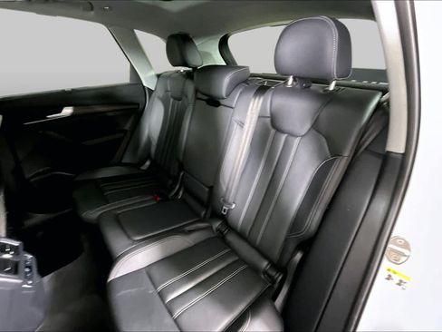 Used 2023 Audi Q5 2.0T Prestige w/ Prestige Package AWD/4WD image 18