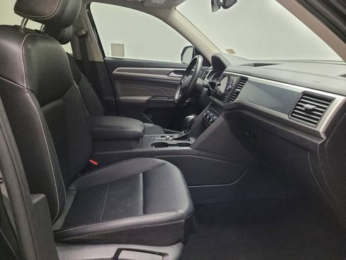 Used 2021 Volkswagen Atlas SE w/ Towing Package FWD image 21
