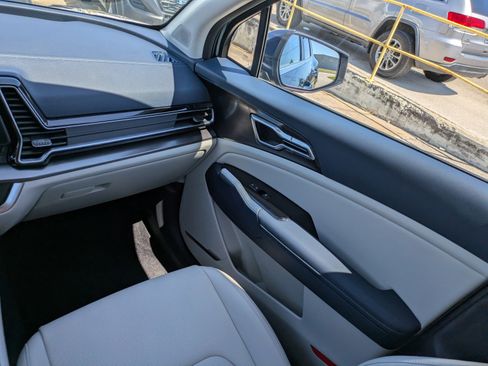 Certified 2024 Kia Sportage EX w/ EX Premium Package image 15