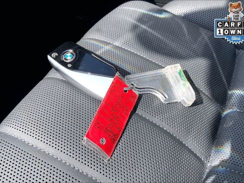 Used 2023 BMW 740i image 11