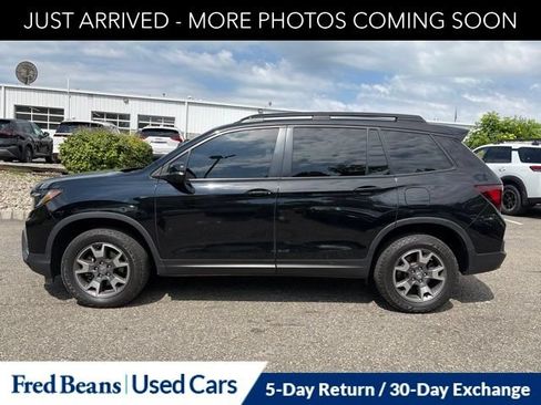 Used 2023 Honda Passport TrailSport image 4