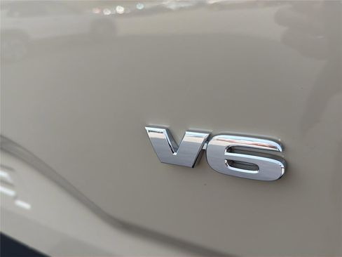 Used 2018 Toyota Tacoma TRD Sport image 14