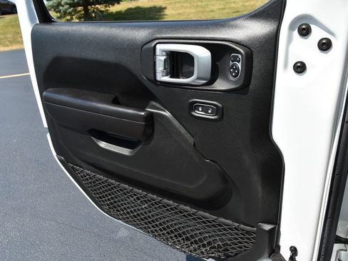 Used 2021 Jeep Wrangler Unlimited Sport AWD/4WD image 23