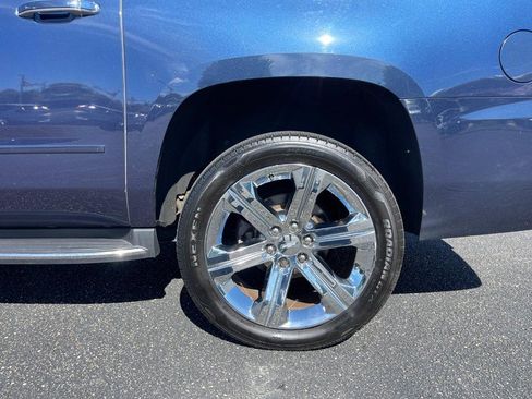 Used 2020 Chevrolet Suburban Premier AWD/4WD image 5