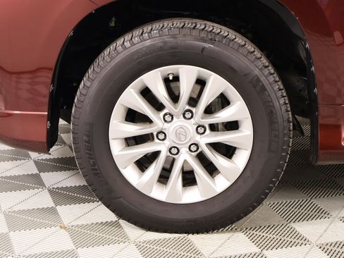 Used 2015 Lexus GX 460 w/ Premium Package image 22