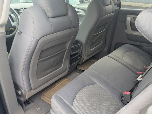 Used 2012 Chevrolet Traverse LS image 13