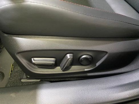 New 2026 Toyota Prius Plug-In Hybrid FWD image 13