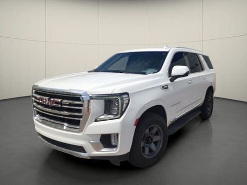 Used 2021 GMC Yukon SLT w/ SLT Premium Package AWD/4WD image 3