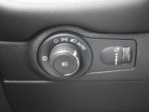 Used 2022 Dodge Durango GT image 17