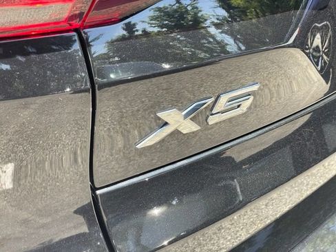 Certified 2023 BMW X5 xDrive40i w/ M Sport Package AWD/4WD image 32