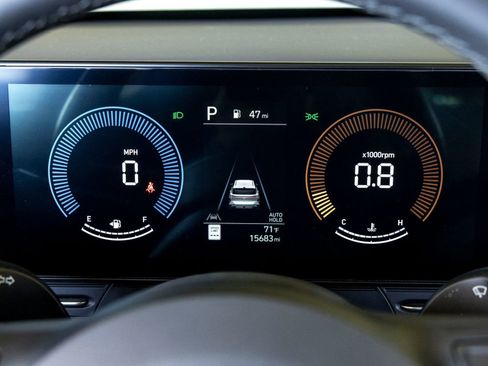 Used 2024 Hyundai Kona SEL image 12