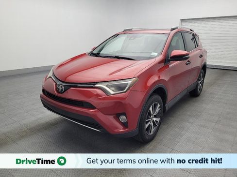 Used 2017 Toyota RAV4 XLE image 1