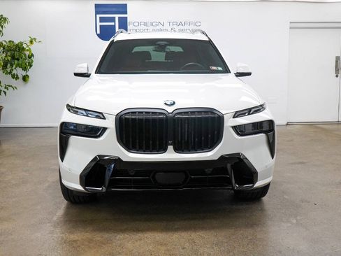 Used 2023 BMW X7 xDrive40i w/ Executive Package AWD/4WD image 2